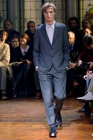 Look 16